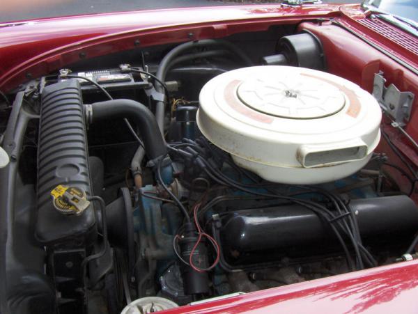 1958-ford-fairlane-500-survivor-engine.JPG