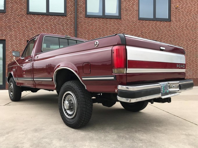 Ford F250 4x4 XLT Lariat 1988 Aussenansicht 12.jpeg