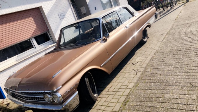 Galaxie_vorne_links.jpg