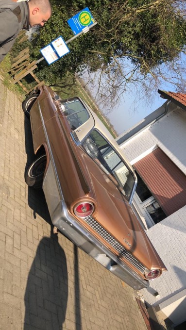 Galaxie_hinten_links.jpg