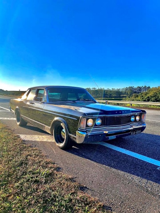 Brazilian Ford Galaxie 500 1976.jpg